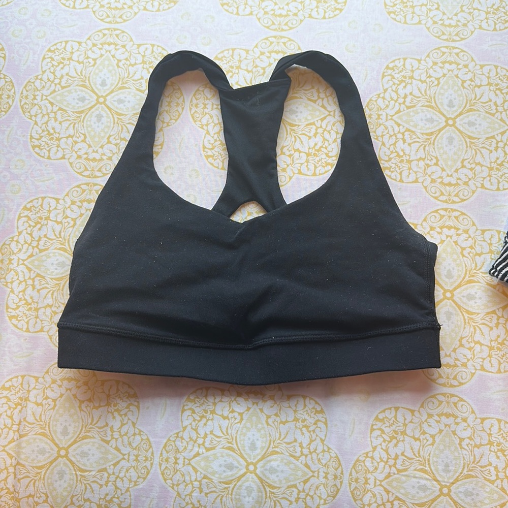 Lululemon original black sports bra